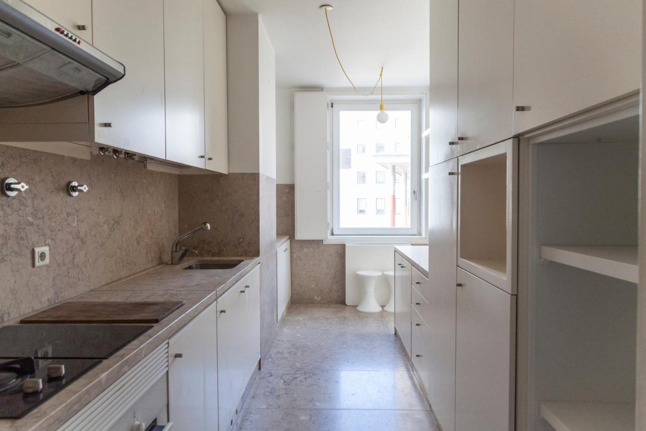 Classy 2Bdr Apartment In Downtown By Lovelystay Lisbon Luaran gambar